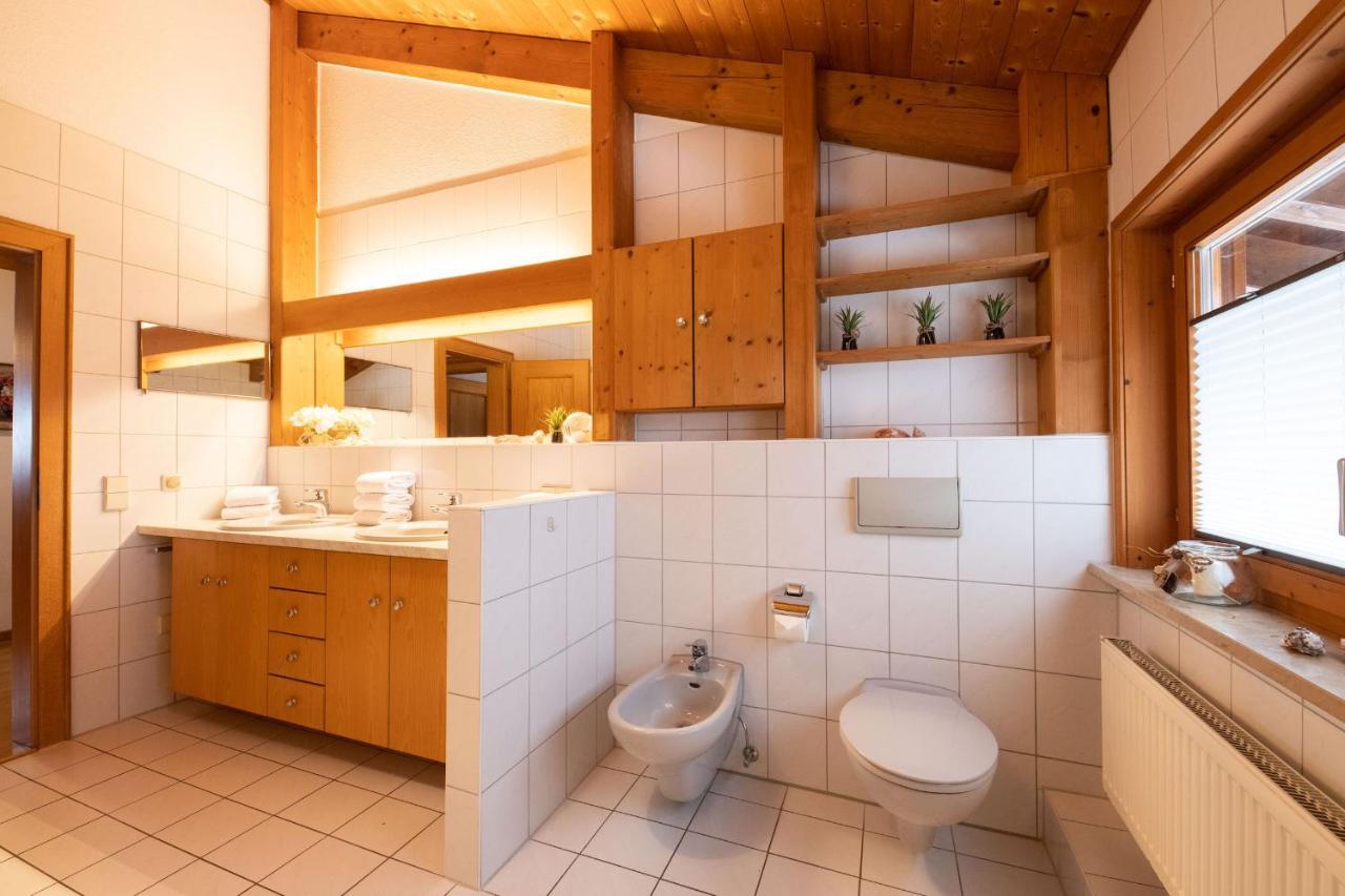 Alpen Chalet ガルミッシュ・パルテンキルヒェン エクステリア 写真