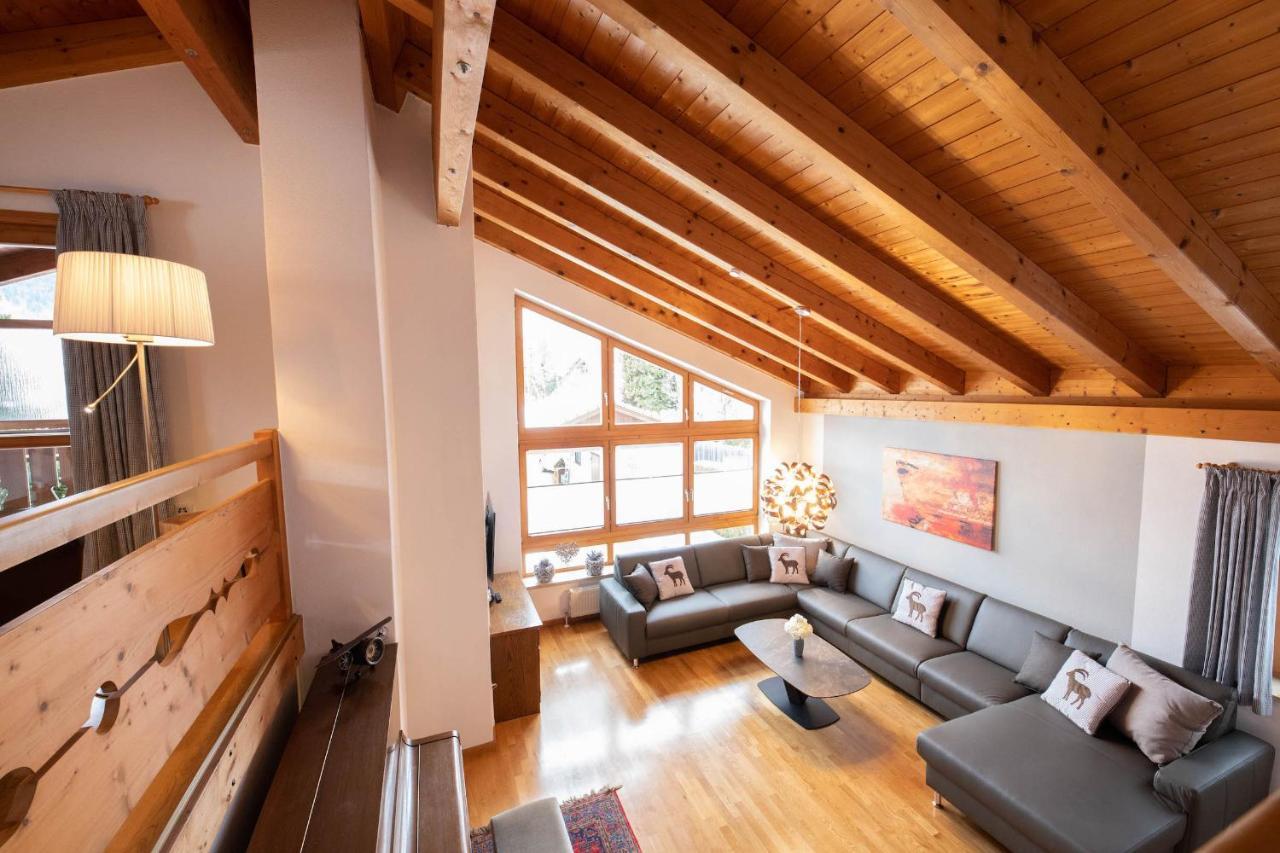 Alpen Chalet ガルミッシュ・パルテンキルヒェン エクステリア 写真